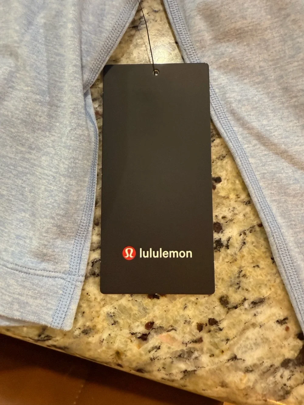 Lululemon - Picture 4 of 5